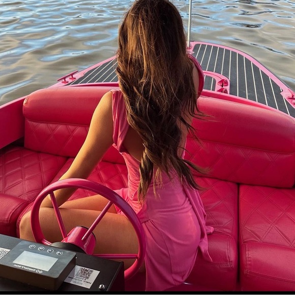 Lucy in the sky open back dress in purple - Picture 3 of 6